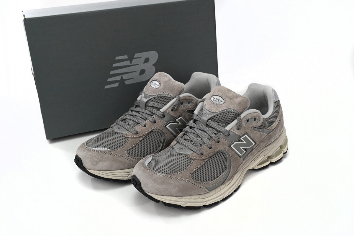 New Balance 2002R