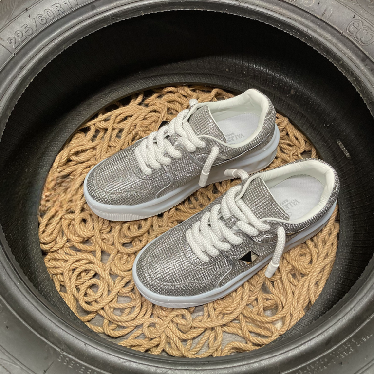 Valentino One Stud Silver Glitter