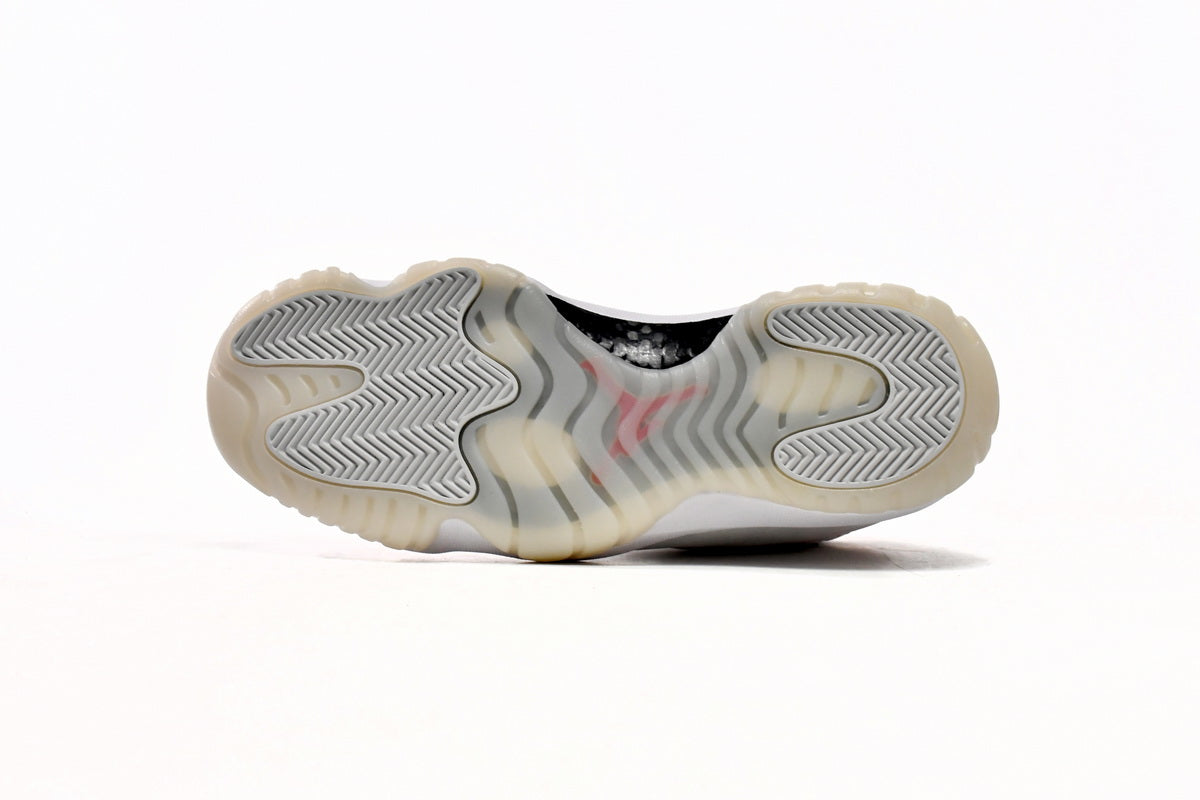 Jordan 11 Platinum Tint