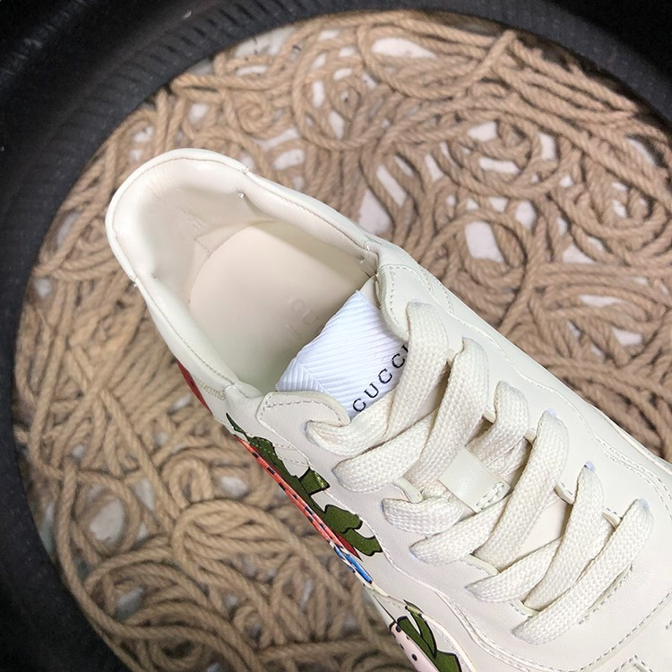 Gucci Rython Strawberry