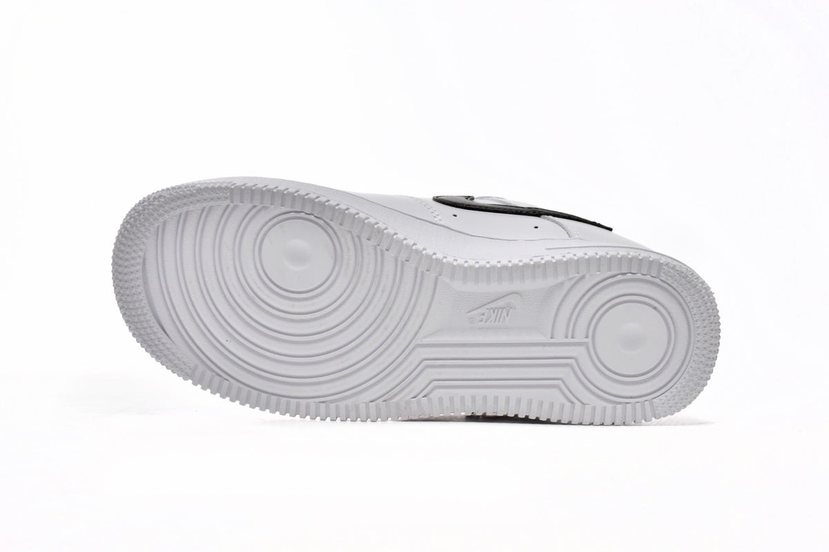 Air Force One Low Carabiner Swoosh