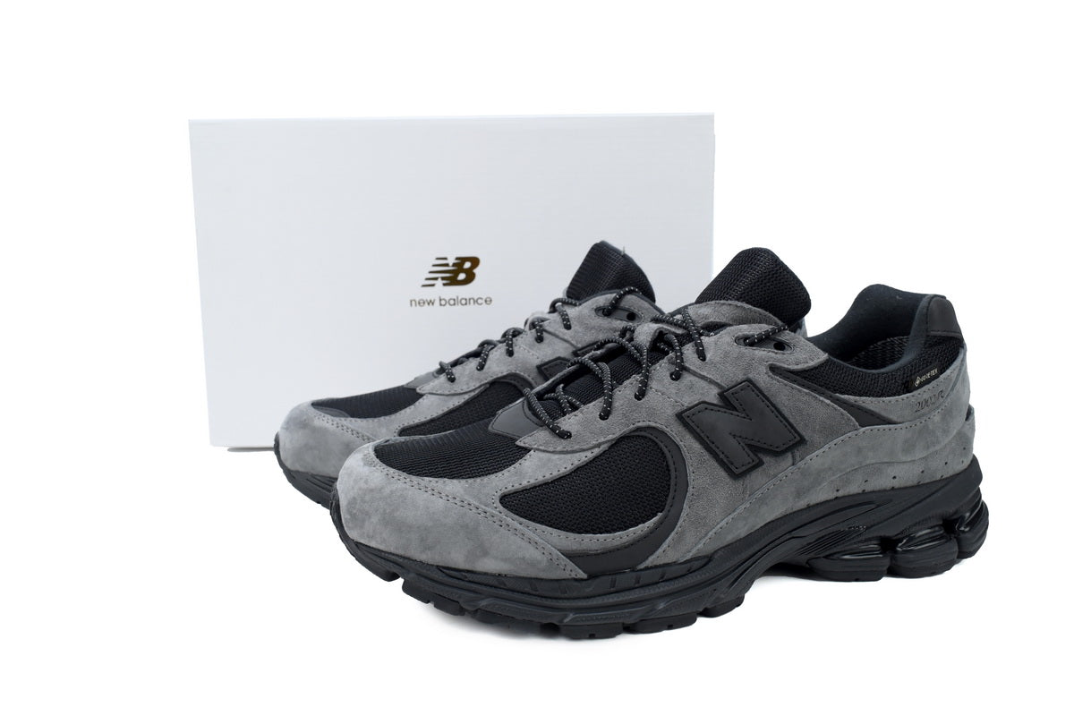 New Balance 2002R