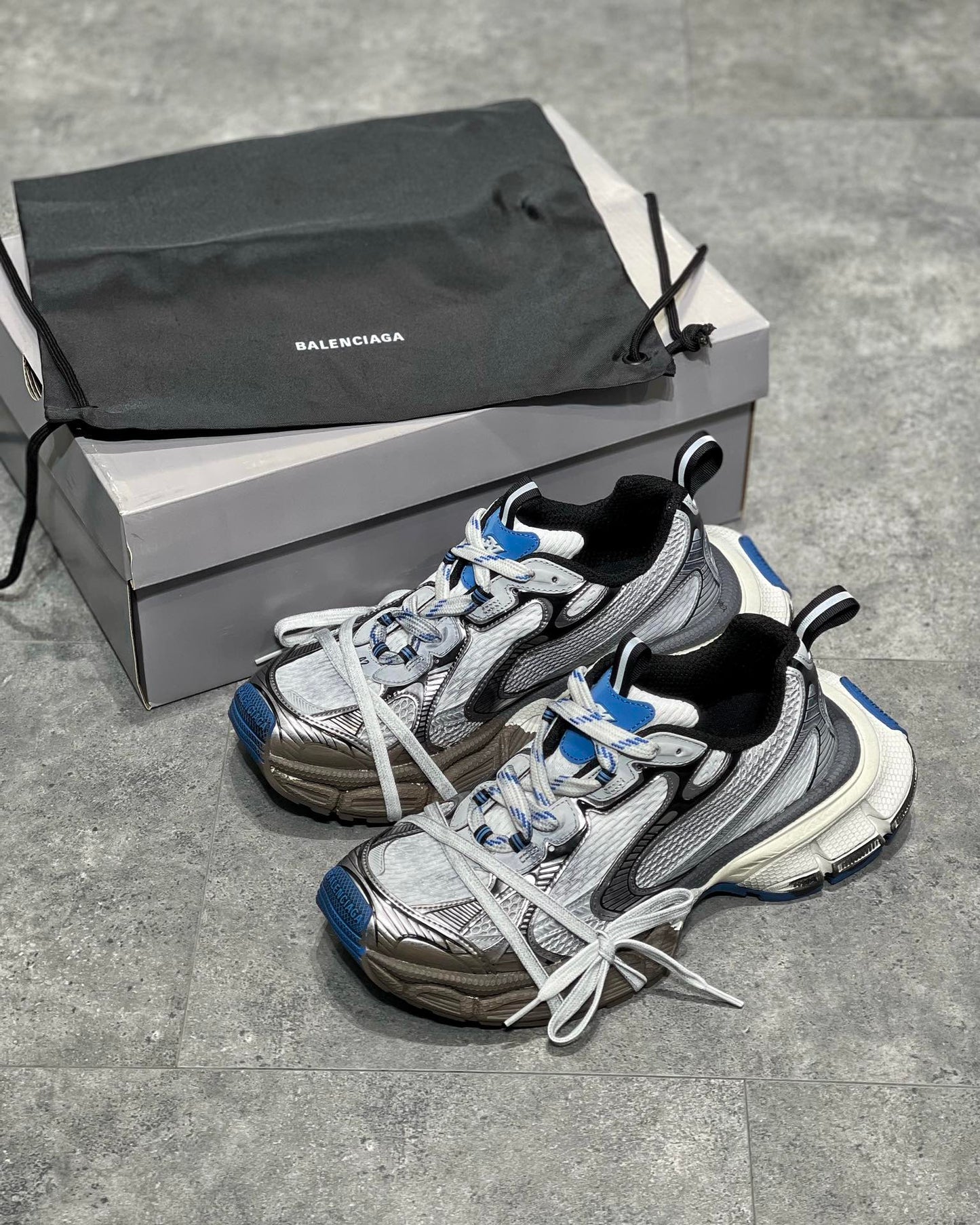 Balenciaga 3XL Grey Black