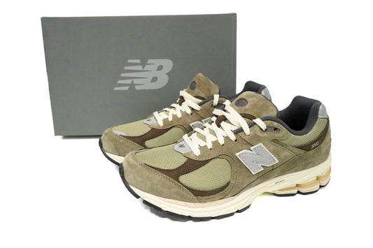 New Balance 2002R