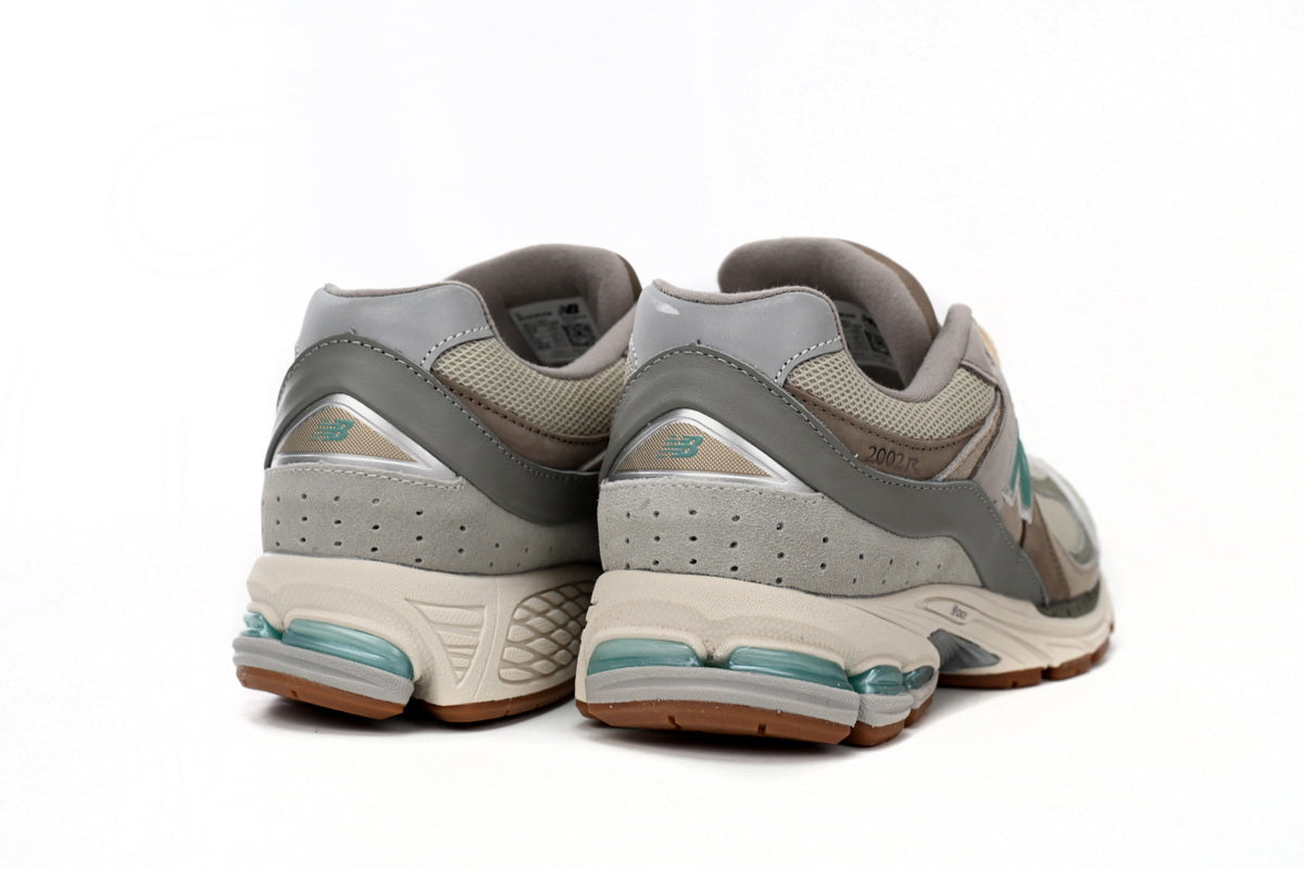 New Balance 2002R