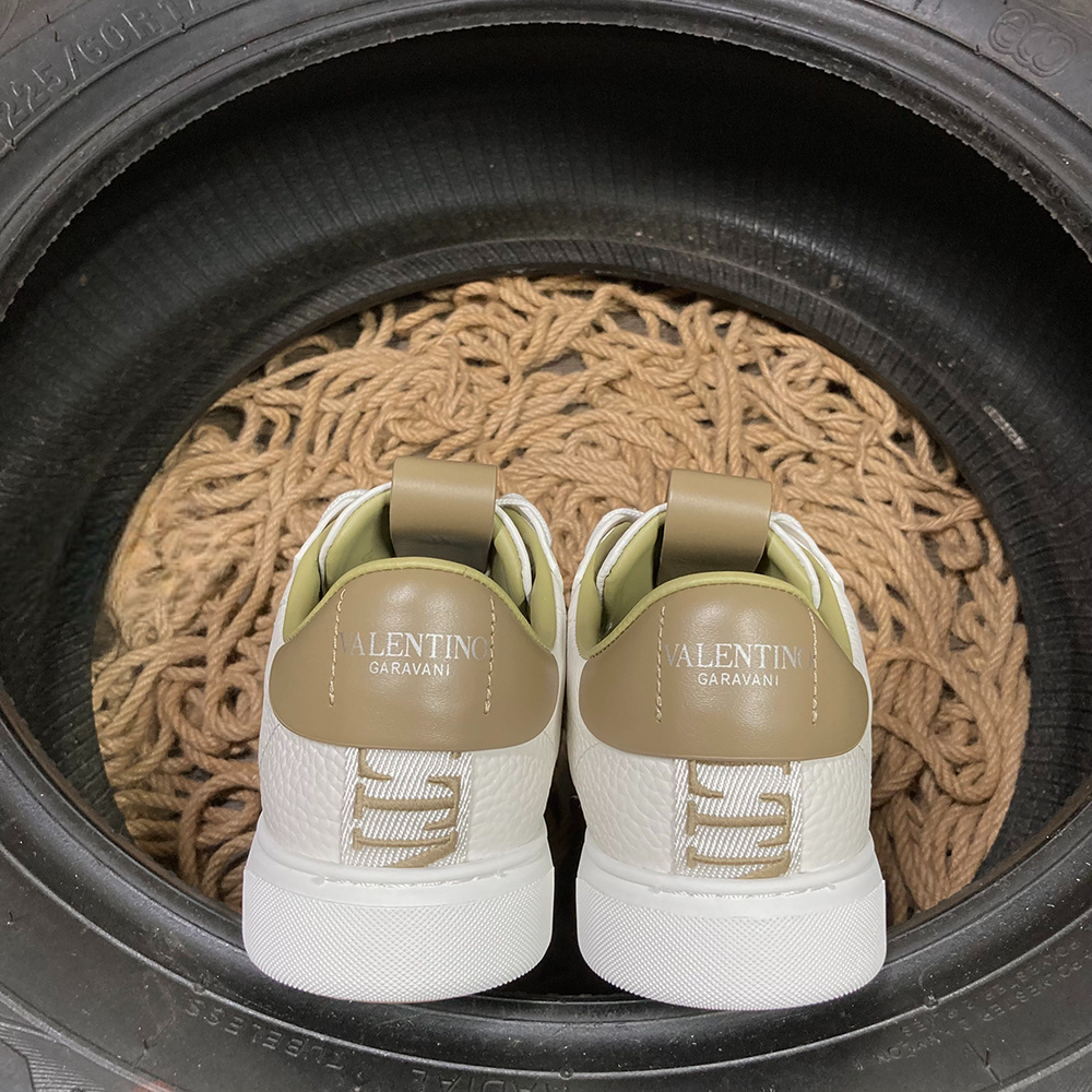 V7TN Trainers Light Brown