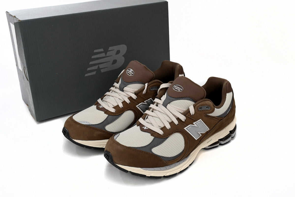 New Balance 2002R