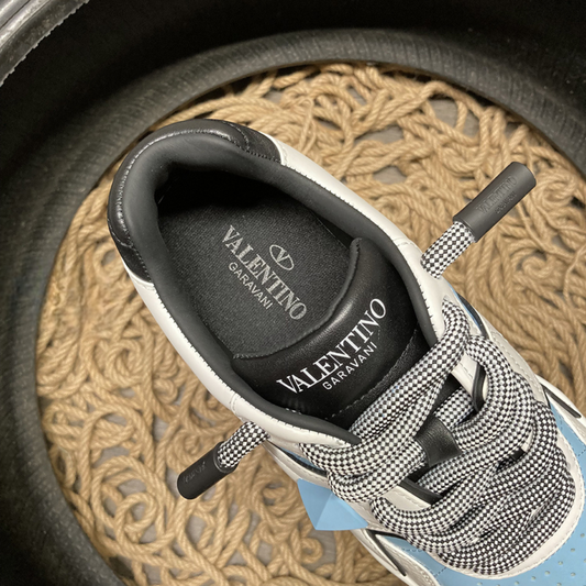 Valentino One Stud White Baby Blue