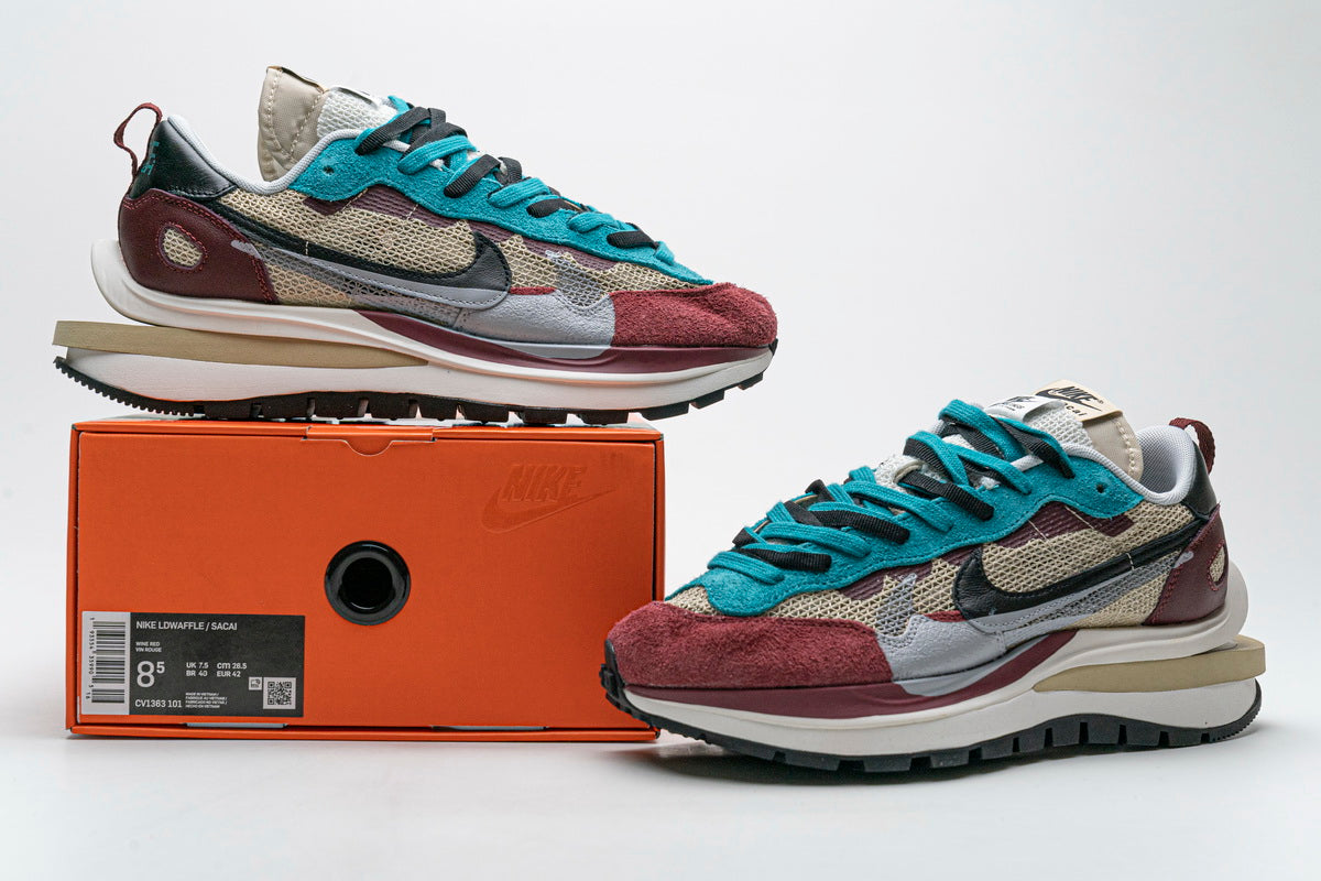 Sacai x Nike Pegasus Vaporfly String Black Villain Red