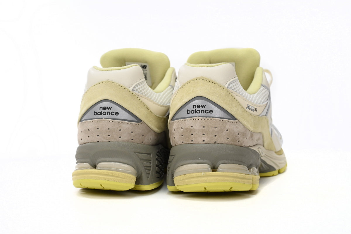 New Balance 2002R