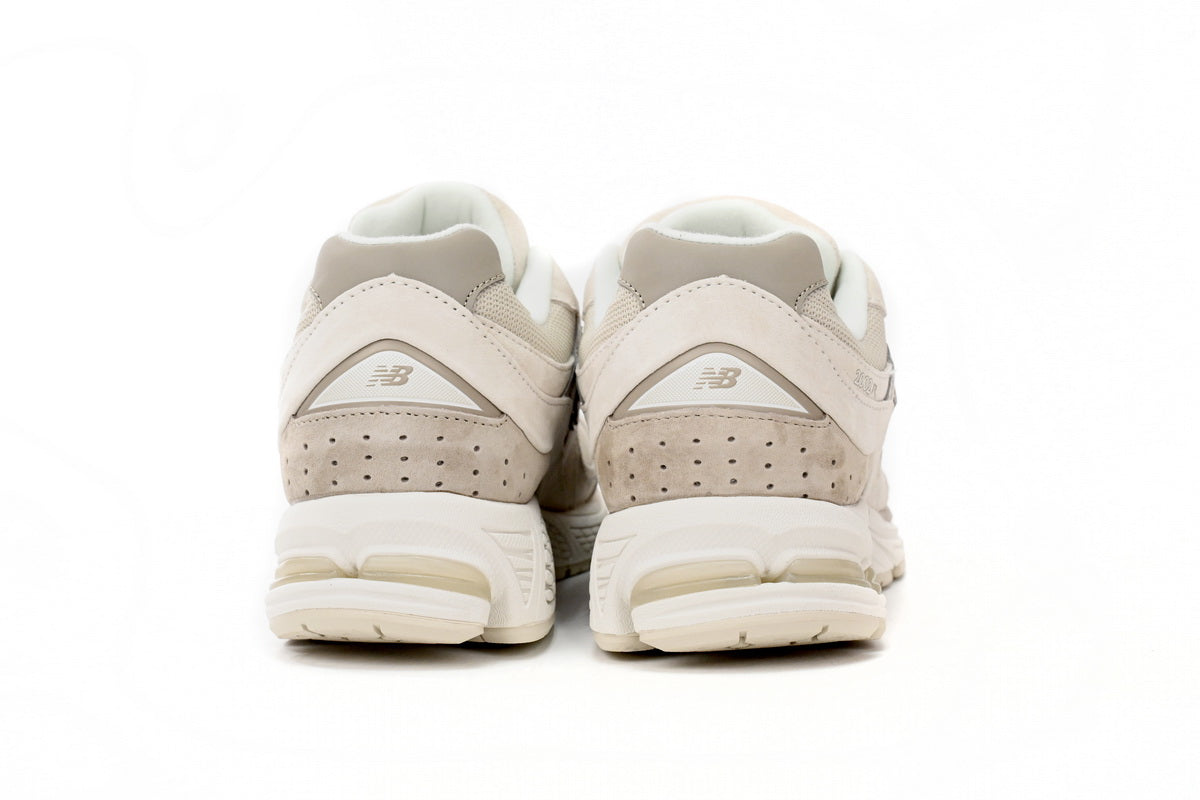 New Balance 2002R