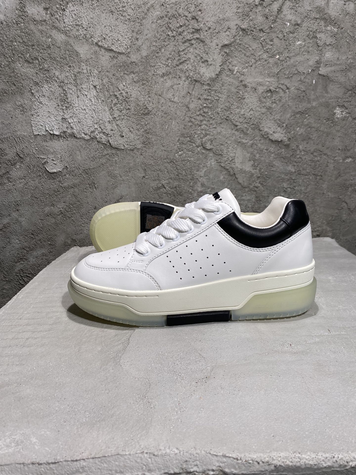 Amiri Stadium White