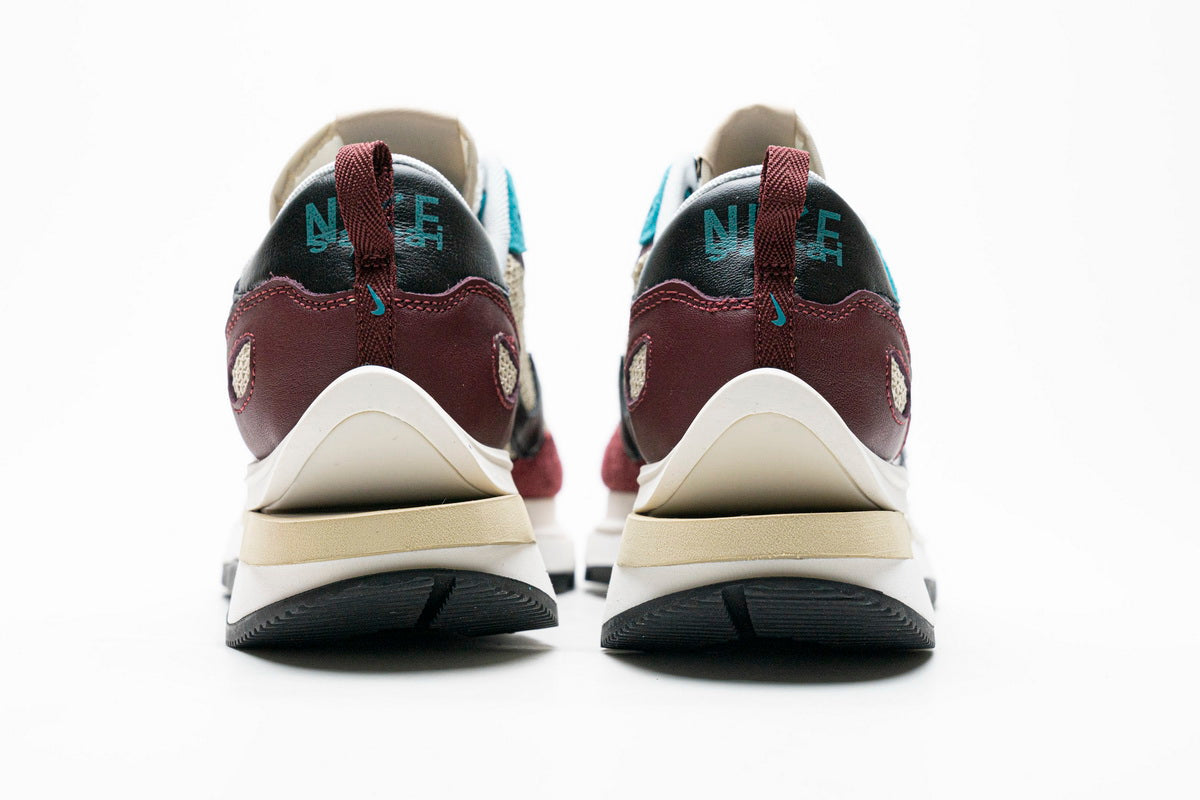 Sacai x Nike Pegasus Vaporfly String Black Villain Red