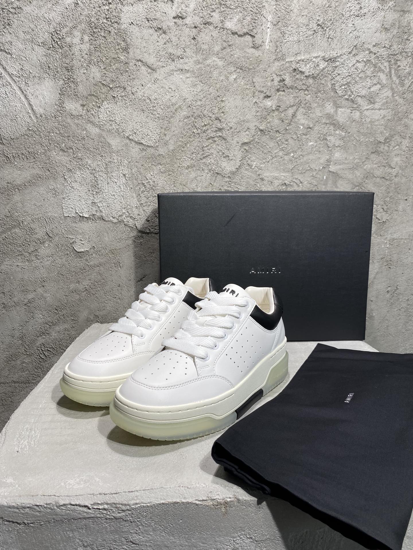 Amiri Stadium White