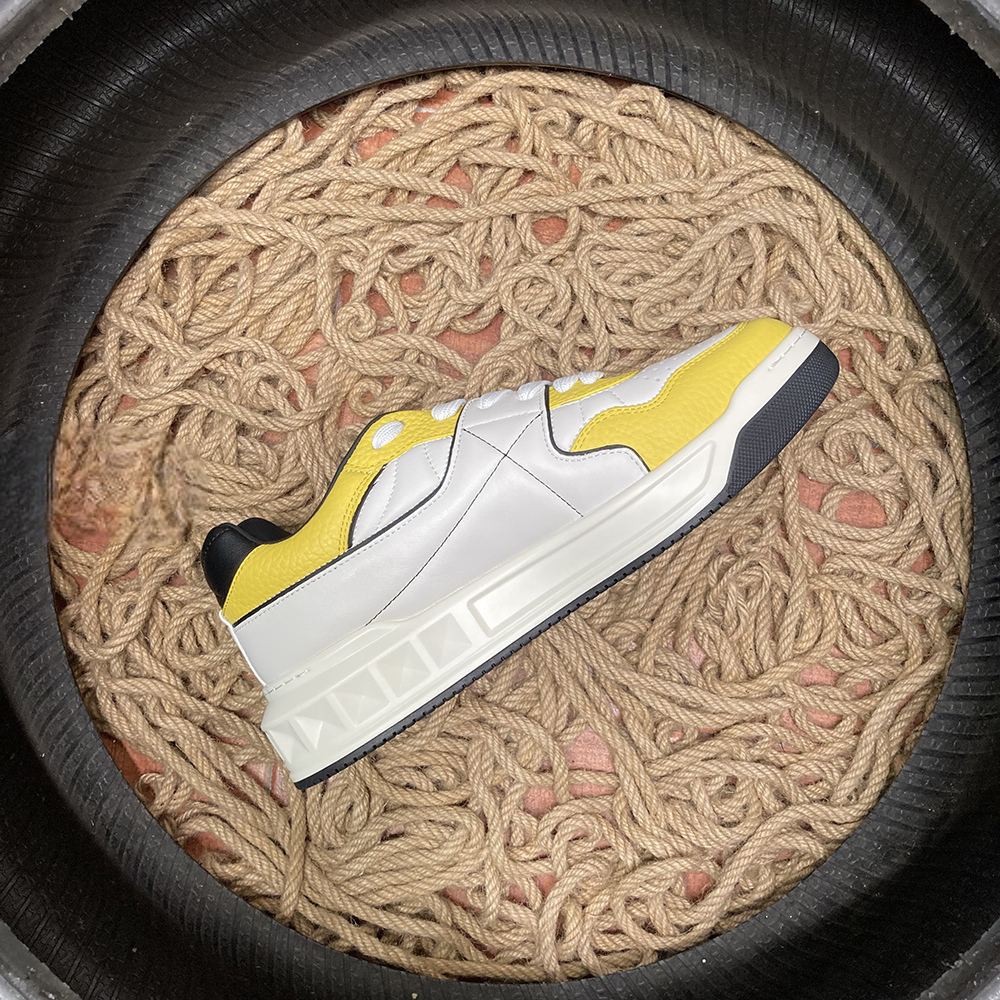 Valentino One Stud White & Yellow