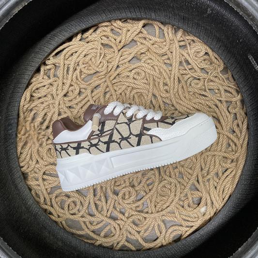 Valentino One Stud Light Brown