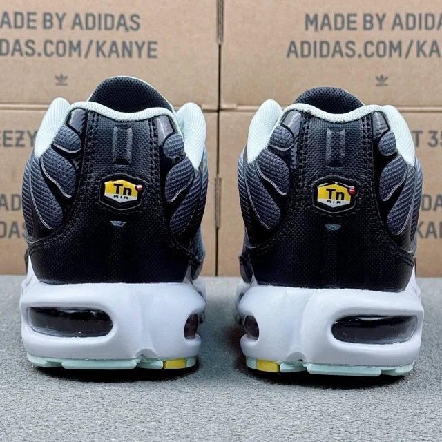 Nike TN – Gray White