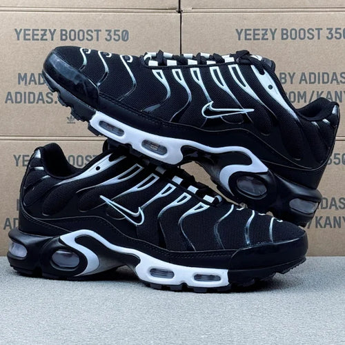 Nike TN – Black White